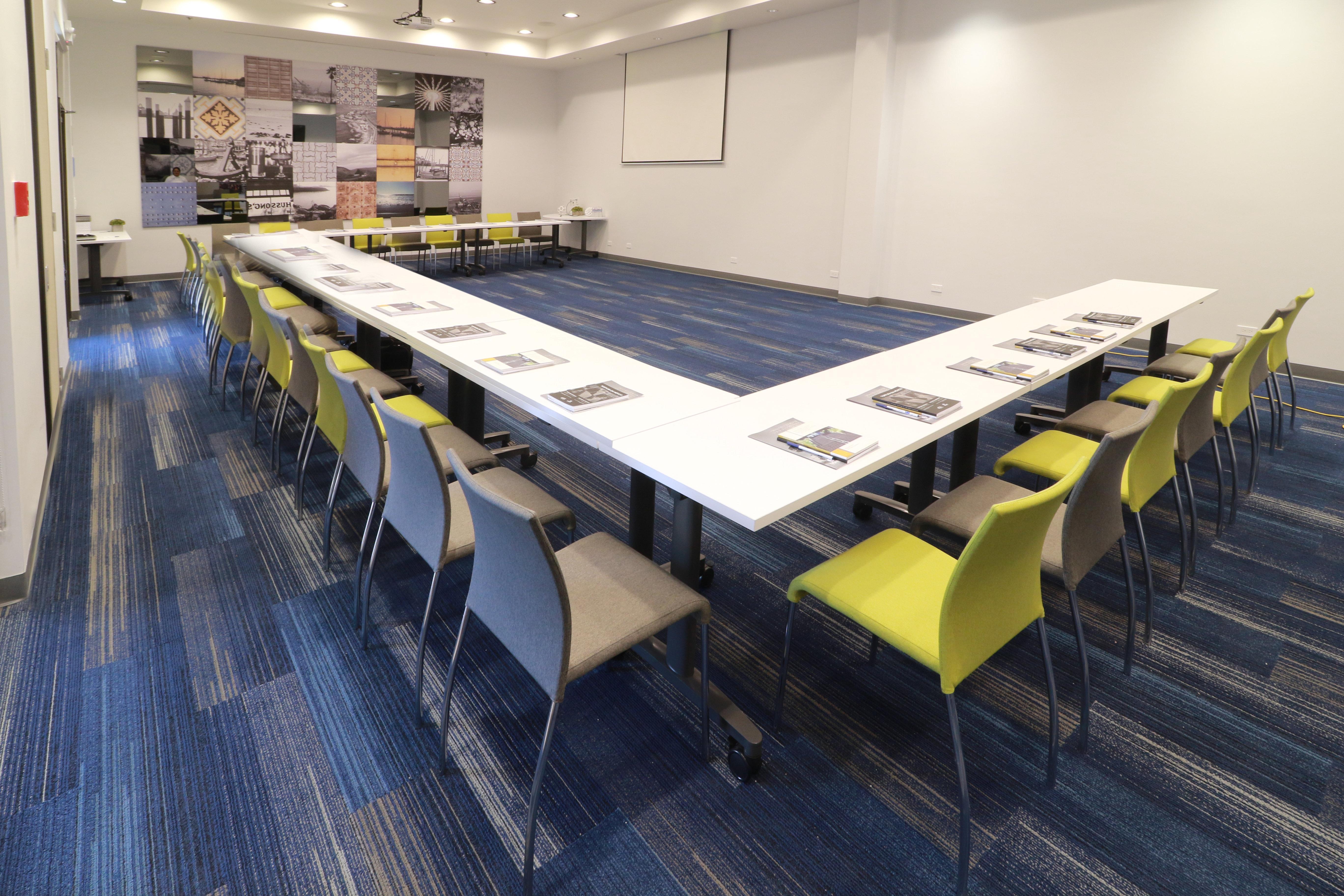 Holiday Inn Express & Suites - Ensenada Centro By Ihg Esterno foto
