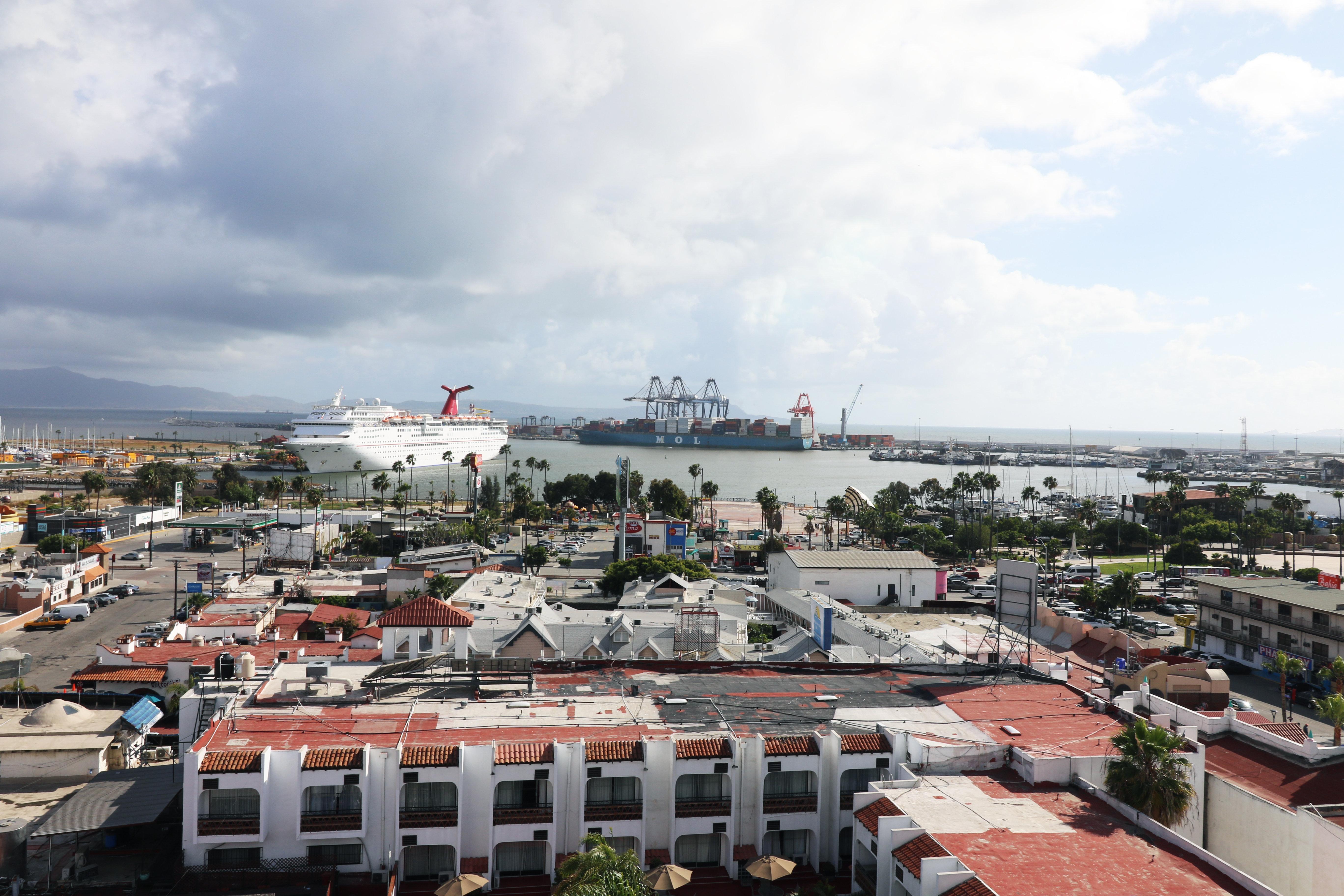 Holiday Inn Express & Suites - Ensenada Centro By Ihg Esterno foto