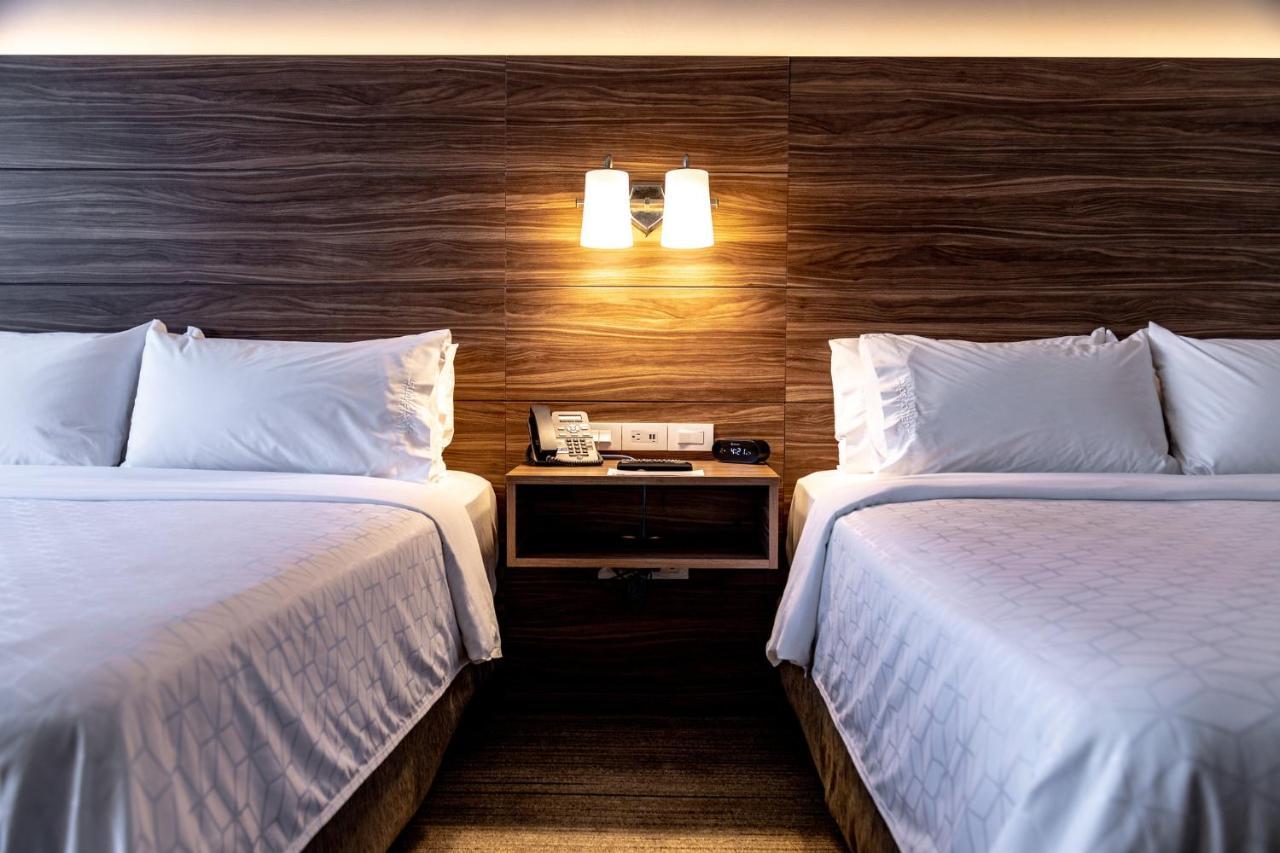 Holiday Inn Express & Suites - Ensenada Centro By Ihg Esterno foto